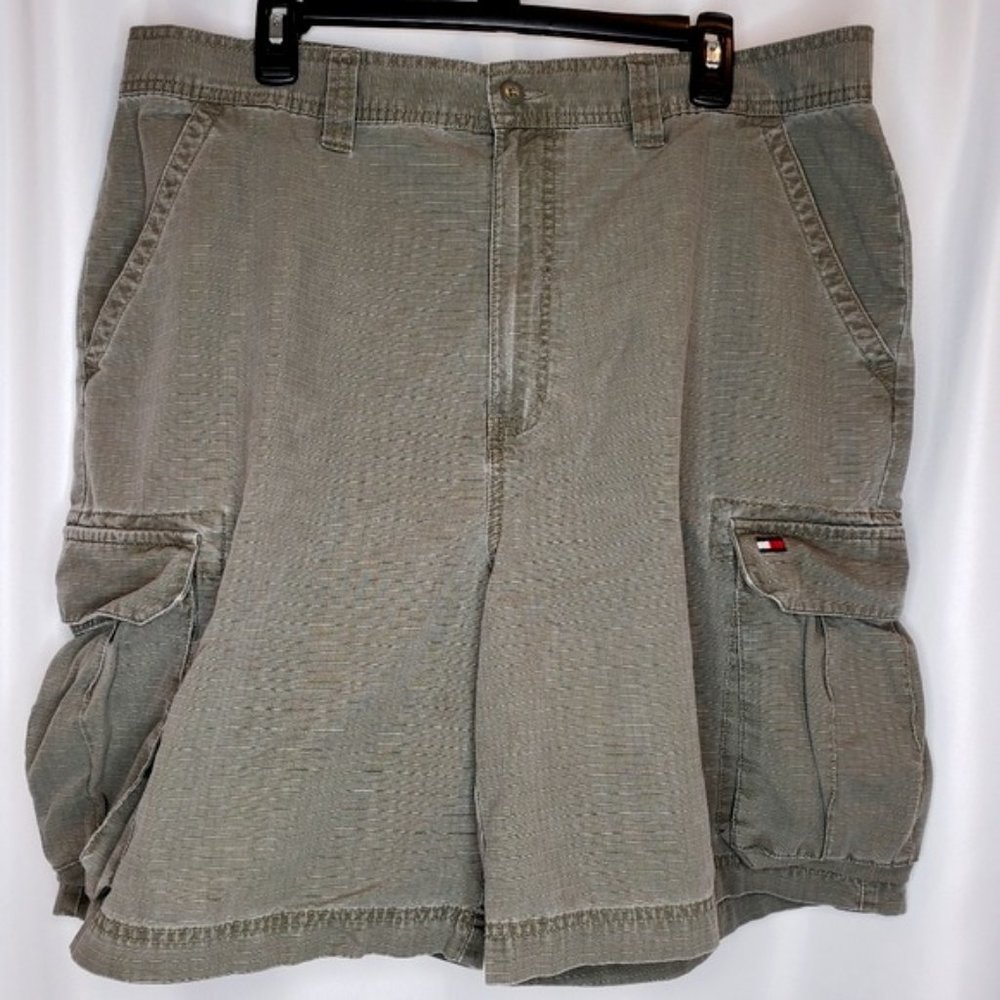 Tommy Hilfiger Cargo Shorts - 36" Waist